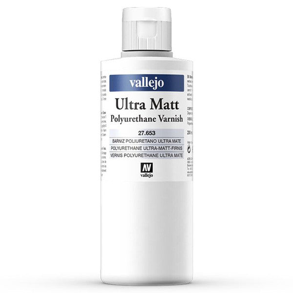 Vallejo Auxiliaries Ultra Matt Varnish Polyurethane Clear Coat 200ml Main image